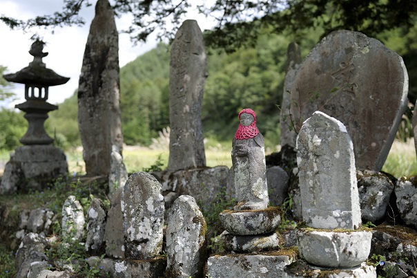末川村稗田の碑と石仏群｜木曽御嶽・開田高原エリア｜KISO ONTAKE SLOW